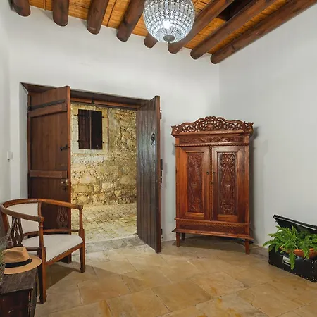 Oinoessa Traditional Boutique Casa di campagna