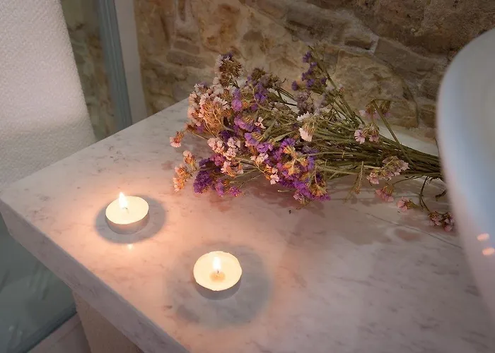 Oinoessa Traditional Boutique *