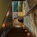 Landhaus Oinoessa Traditional Boutique Lofou
