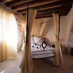 Landhaus Oinoessa Traditional Boutique Lofou