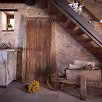 Oinoessa Traditional Boutique Hétvégi ház Lófu