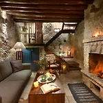 Landhaus Oinoessa Traditional Boutique *