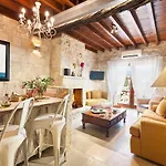 Oinoessa Traditional Boutique * Lofou