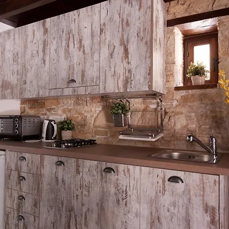 Casa rural Oinoessa Traditional Boutique *