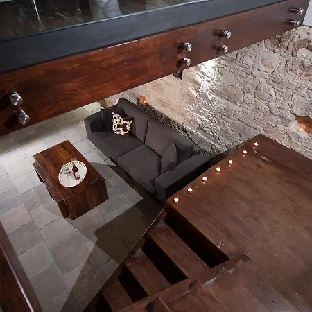 Oinoessa Traditional Boutique Lofou