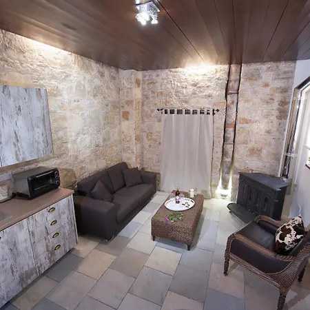 Oinoessa Traditional Boutique Casa di campagna *