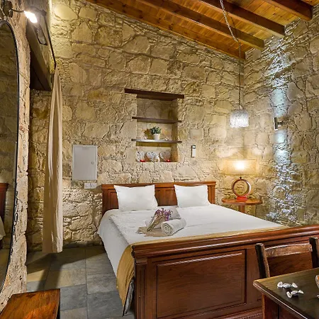 Oinoessa Traditional Boutique Lofou