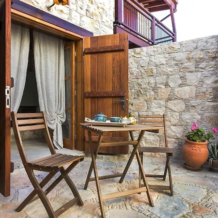 Oinoessa Traditional Boutique Lofou