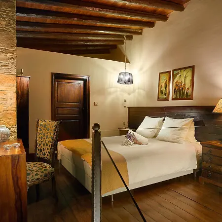 Oinoessa Traditional Boutique *