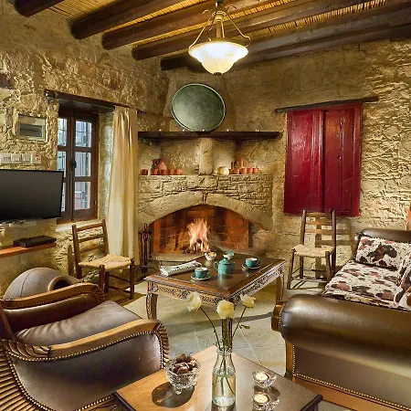 Oinoessa Traditional Boutique