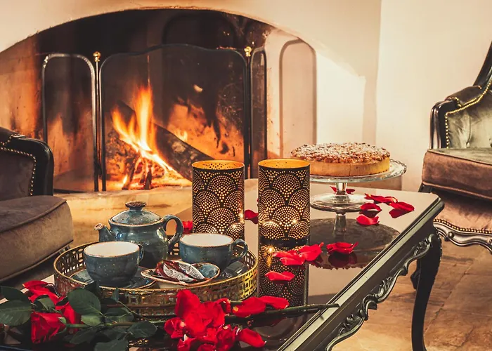 Oinoessa Traditional Boutique *