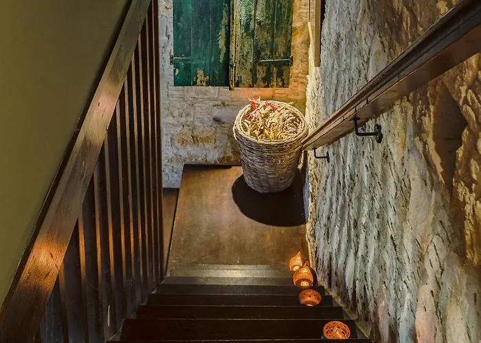 Gospodarstwo wiejskie Oinoessa Traditional Boutique Lofu