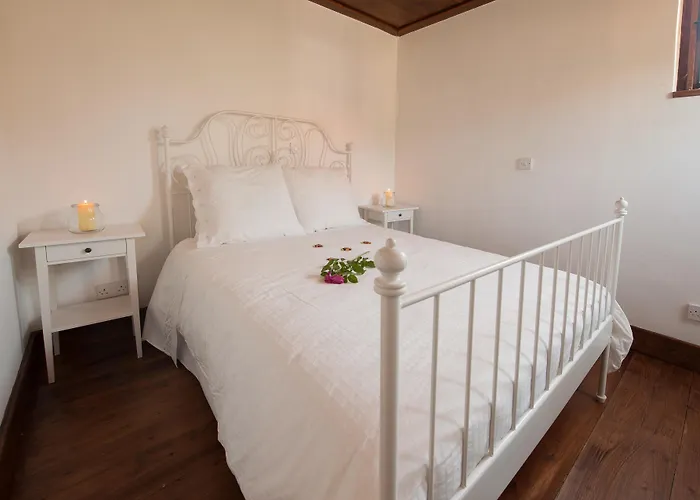 Oinoessa Traditional Boutique * Lofu