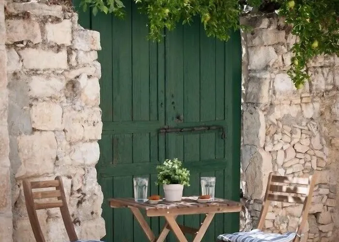 Casa de Campo Oinoessa Traditional Boutique Lofou