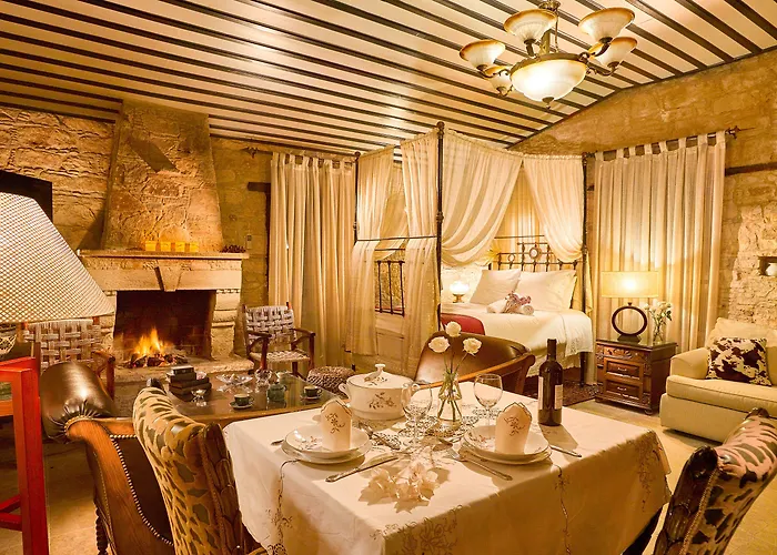 Oinoessa Traditional Boutique