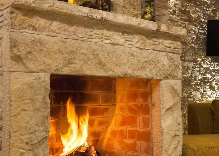 Gospodarstwo wiejskie Oinoessa Traditional Boutique Lofu